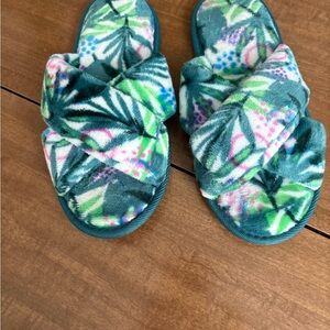 Tropical Print Fuzzy Slippers
